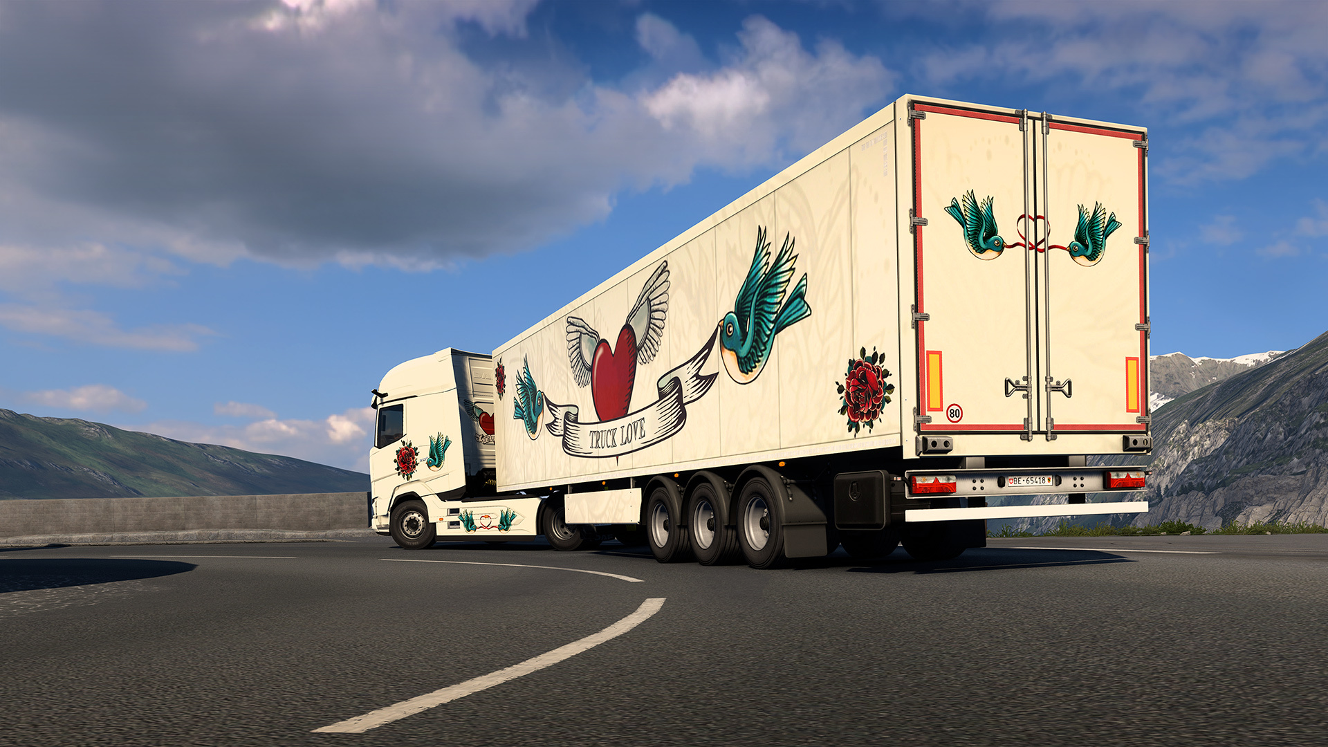 Белый грузовик и полуприцеп Truck Love с сердцами и птицами